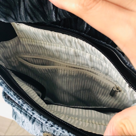 Valvet Backpack - Picture 3 of 5